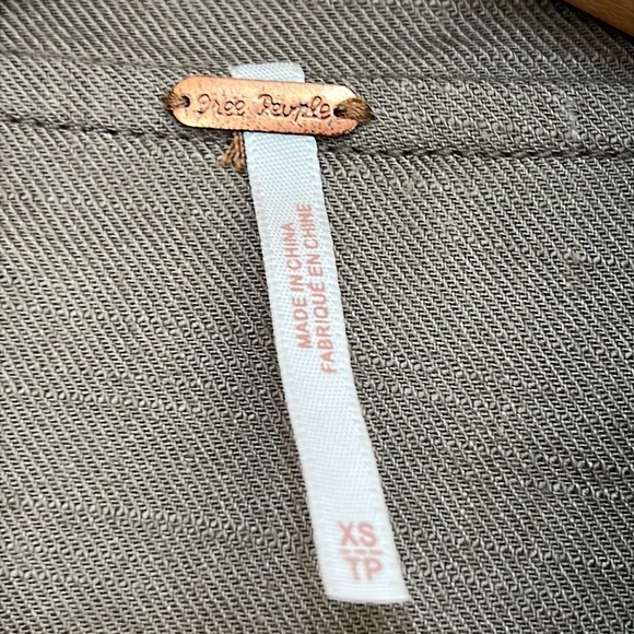 Free People Linen Jacket Size XS Taupe Tan Raw Hem Pockets Lightweight Bohemian - Picture 10 of 11